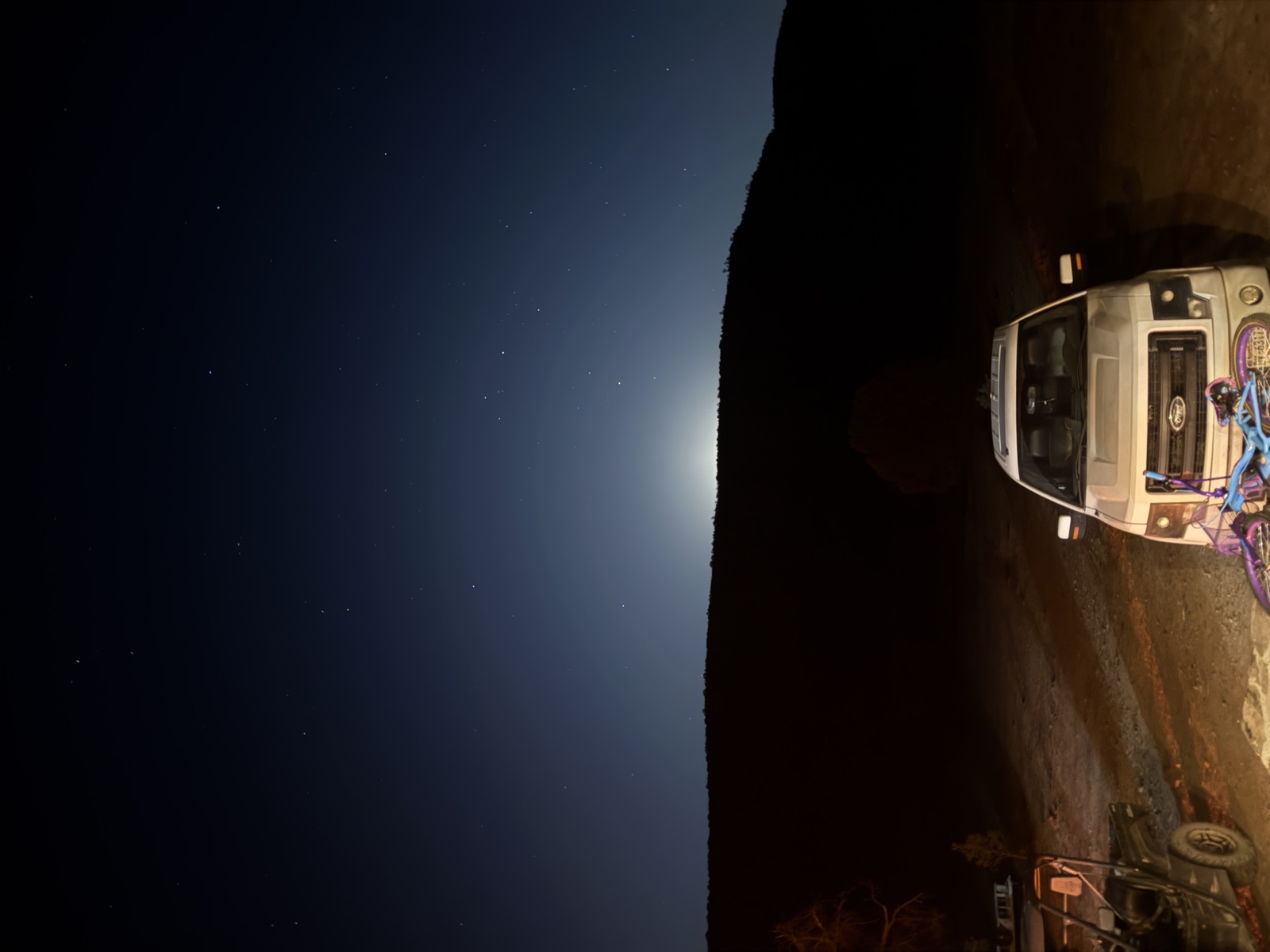 Truck under the stars, OMWS country